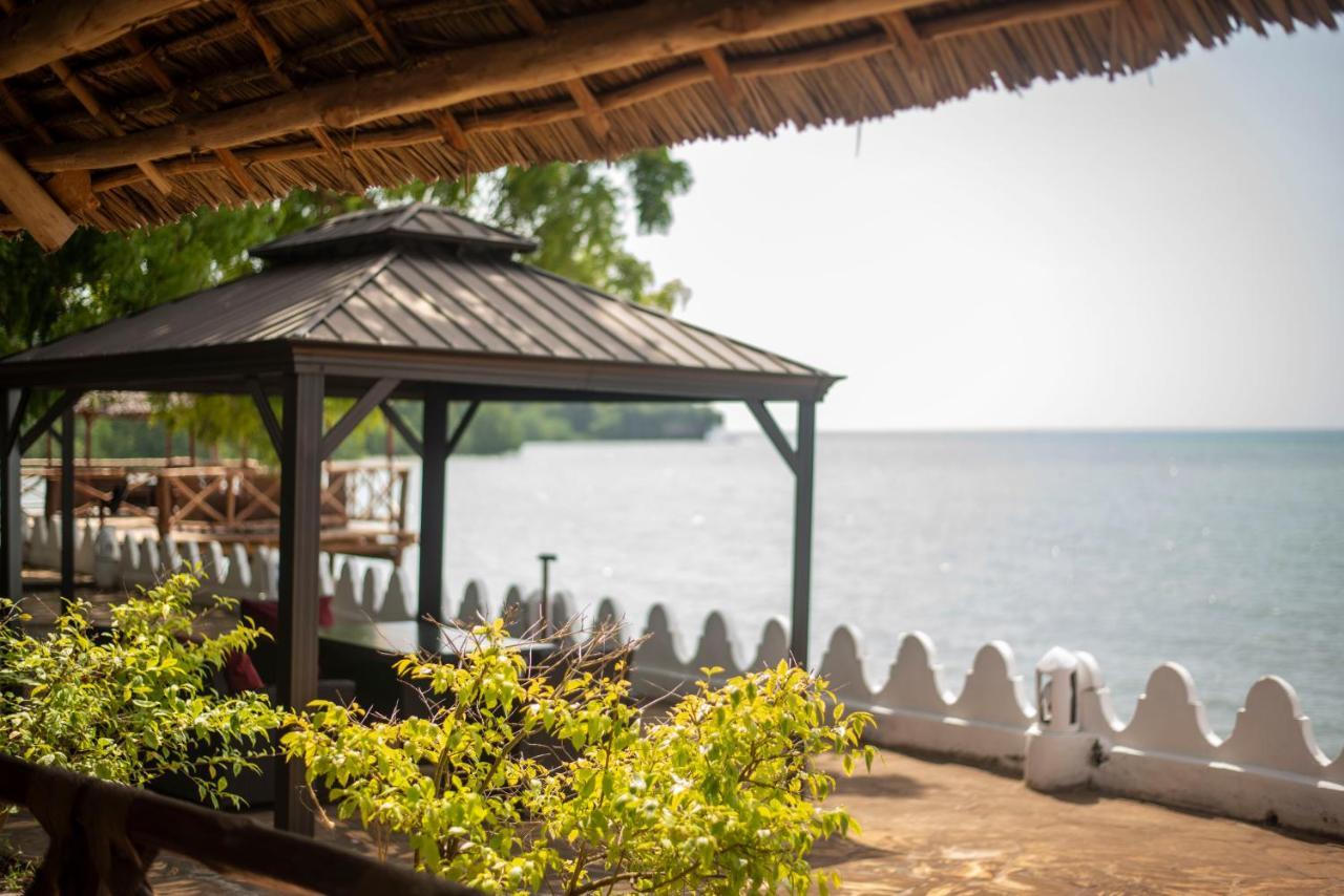 Sea View Beach Hotel Zanzibar Exterior photo
