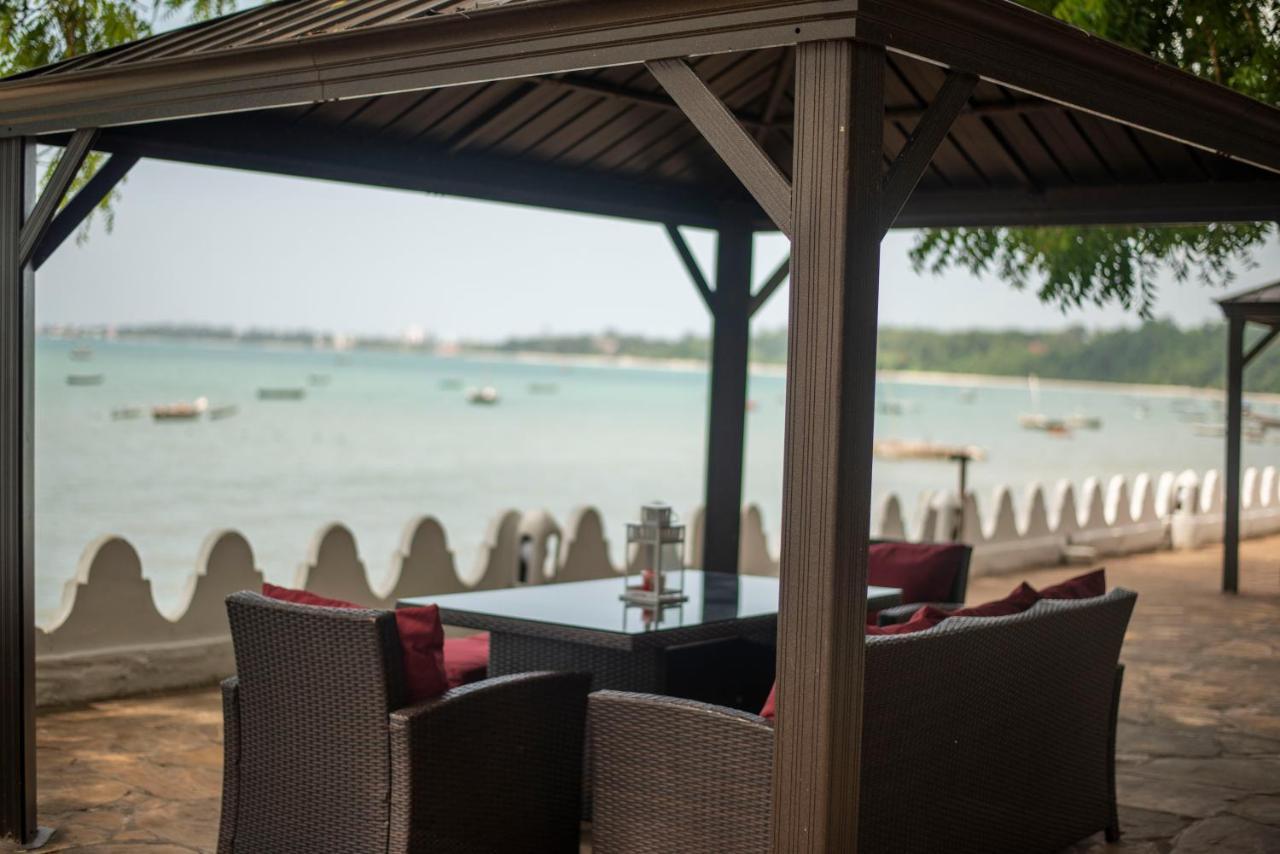 Sea View Beach Hotel Zanzibar Exterior photo